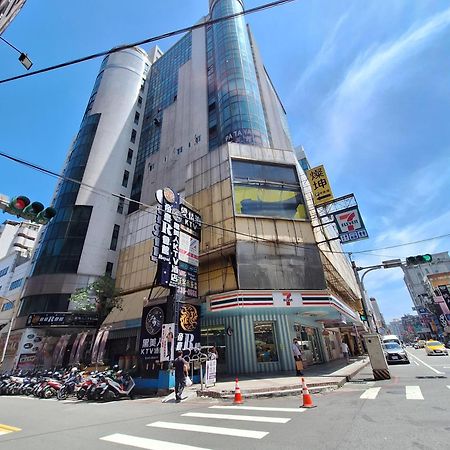 Honest&Warm Hotel Taoyuan Buitenkant foto