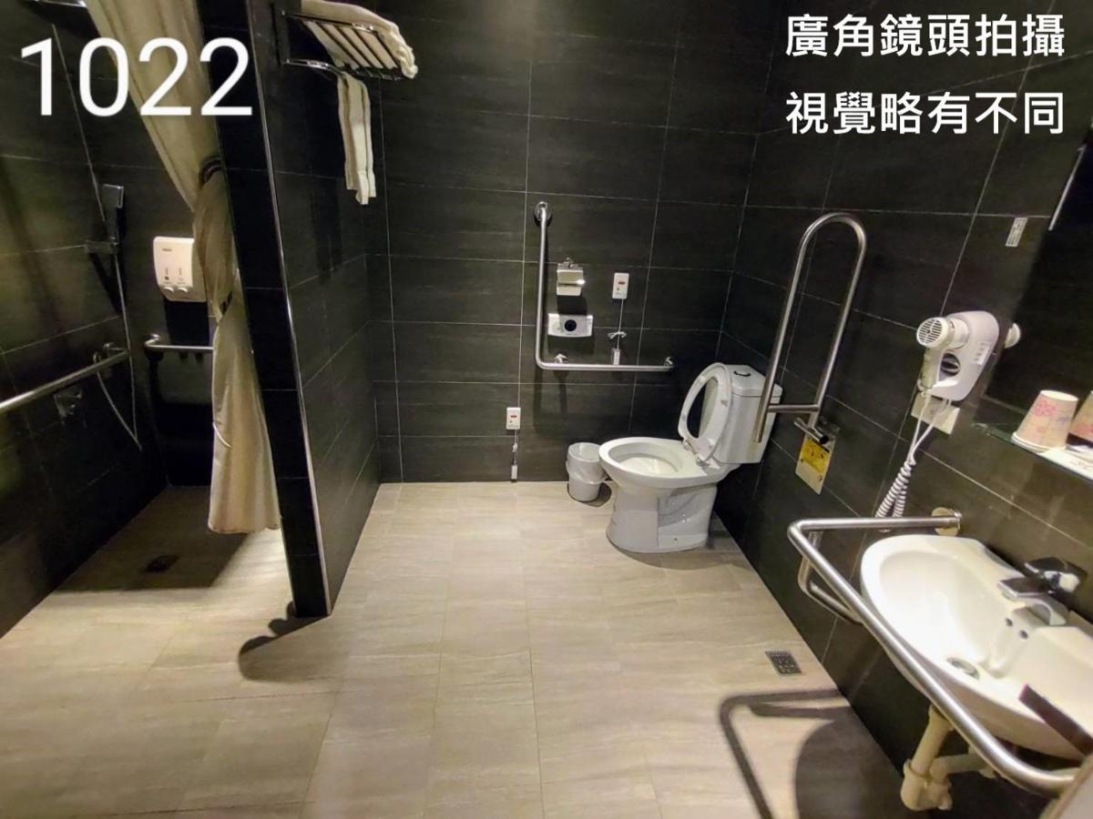 Honest&Warm Hotel Taoyuan Buitenkant foto