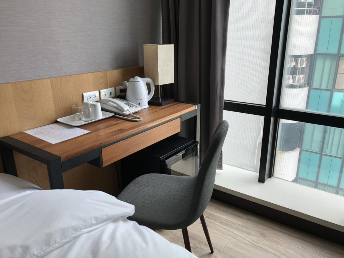 Honest&Warm Hotel Taoyuan Buitenkant foto