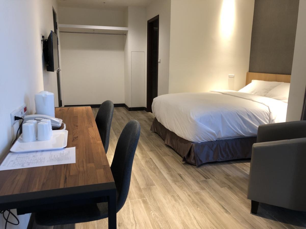 Honest&Warm Hotel Taoyuan Buitenkant foto