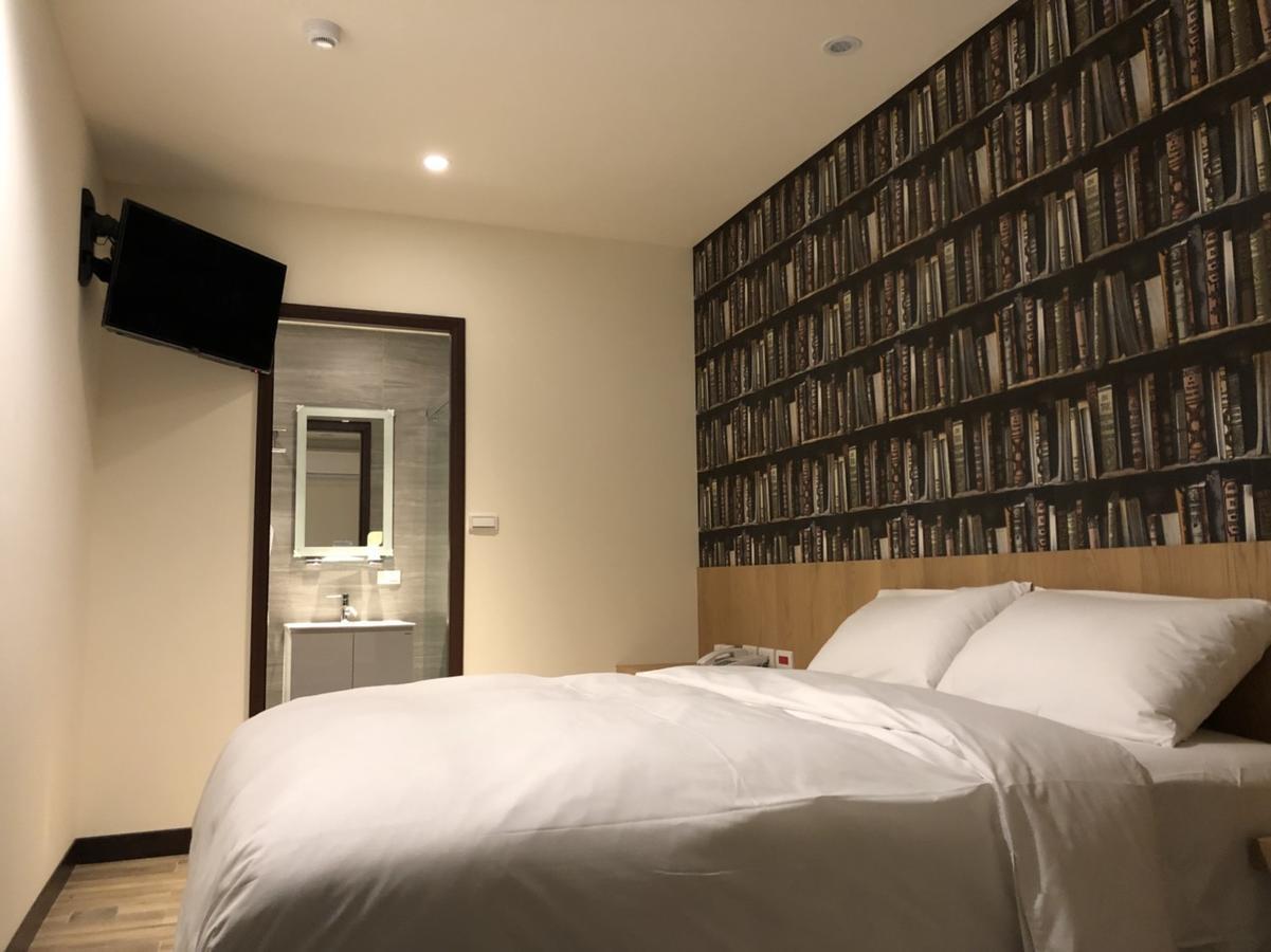 Honest&Warm Hotel Taoyuan Buitenkant foto