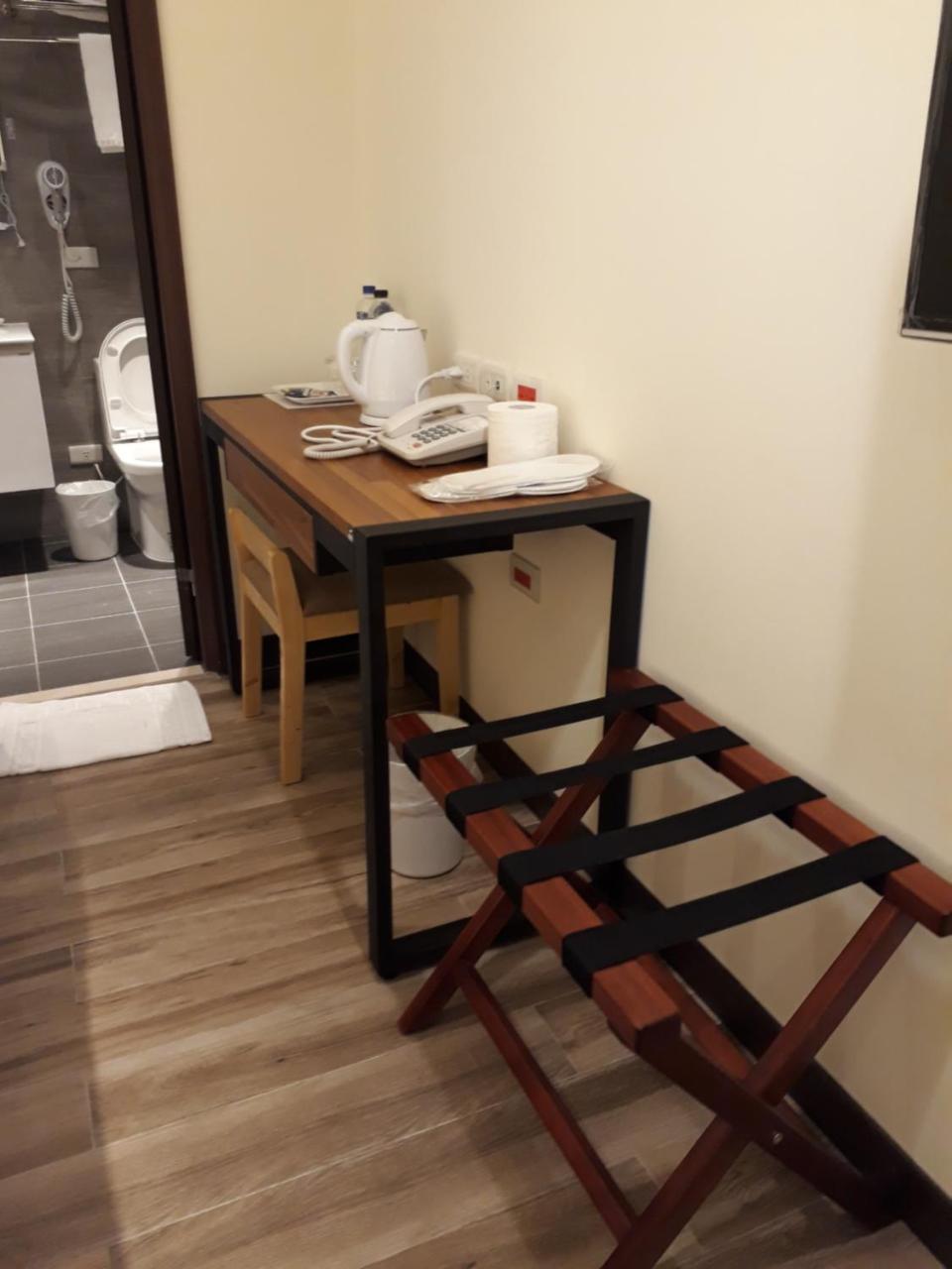 Honest&Warm Hotel Taoyuan Buitenkant foto